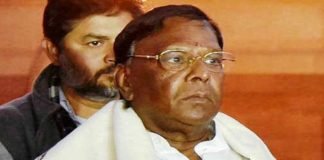 पुदुचेरी में कांग्रेस सरकार गिरी, सीएम नारायणसामी ने दिया इस्तीफा नारायणसामी ने दिया इस्तीफा