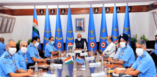 आने वाली चुनौतियों से निपटने के लिए वायुसेना को रक्षामंत्री का निर्देश, नई रणनीतियां बनाने की दी सलाह