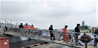 चक्रवात ताउते – डूबे जहाज से बचाए गए 184 कर्मचारी, सभी को मुंबई बंदरगाह लाया गया चक्रवात ताउते