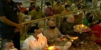 केंद्रीय गृहमंत्री ने अहमदाबाद के भगवान जगन्नाथ मंदिर में की आरती, कोरोना कर्फ्यू के बीच होगी रथ यात्रा अमित शाह पूजा के दौरान