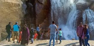 हिल स्टेशनों और पर्यटन स्थलों पर कोविड नियमों के उलंघन पर गृह मंत्रालय सख्त, राज्यों को चेताया हिल स्टेशन पर कोविड नियम
