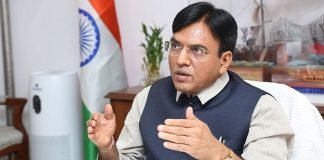 शिक्षक दिवस से पहले सभी स्कूली शिक्षकों को वैक्सीन लगाएं: मनसुख मंडाविया केंद्रीय स्वास्थ्य मंत्री मनसुख मंडाविया