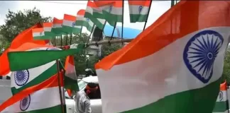 बीजेपी से मुकाबला, आजादी के बाद पहली बार पार्टी दफ्तरों में तिरंगा फहराएगी CPM सीपीएम दफ्तर पर तिरंगा