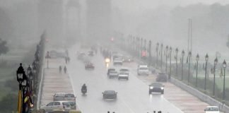 बारिश का कहर: दिल्ली आईजीआई एयरपोर्ट से लेकर नोएडा तक बुरा हाल, हर जगह पानी ही पानी दिल्ली में बारिश का कहर